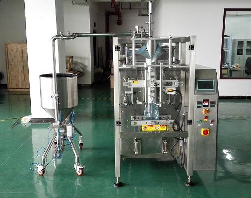 番茄醬自動包裝機(jī)如何使用以節(jié)約生產(chǎn)時間(圖2)